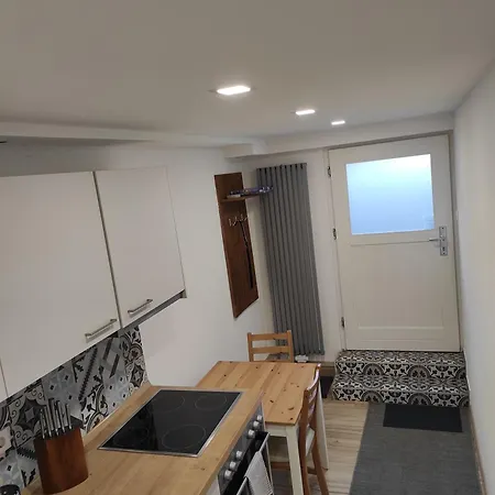 Tinyfewo Apartman